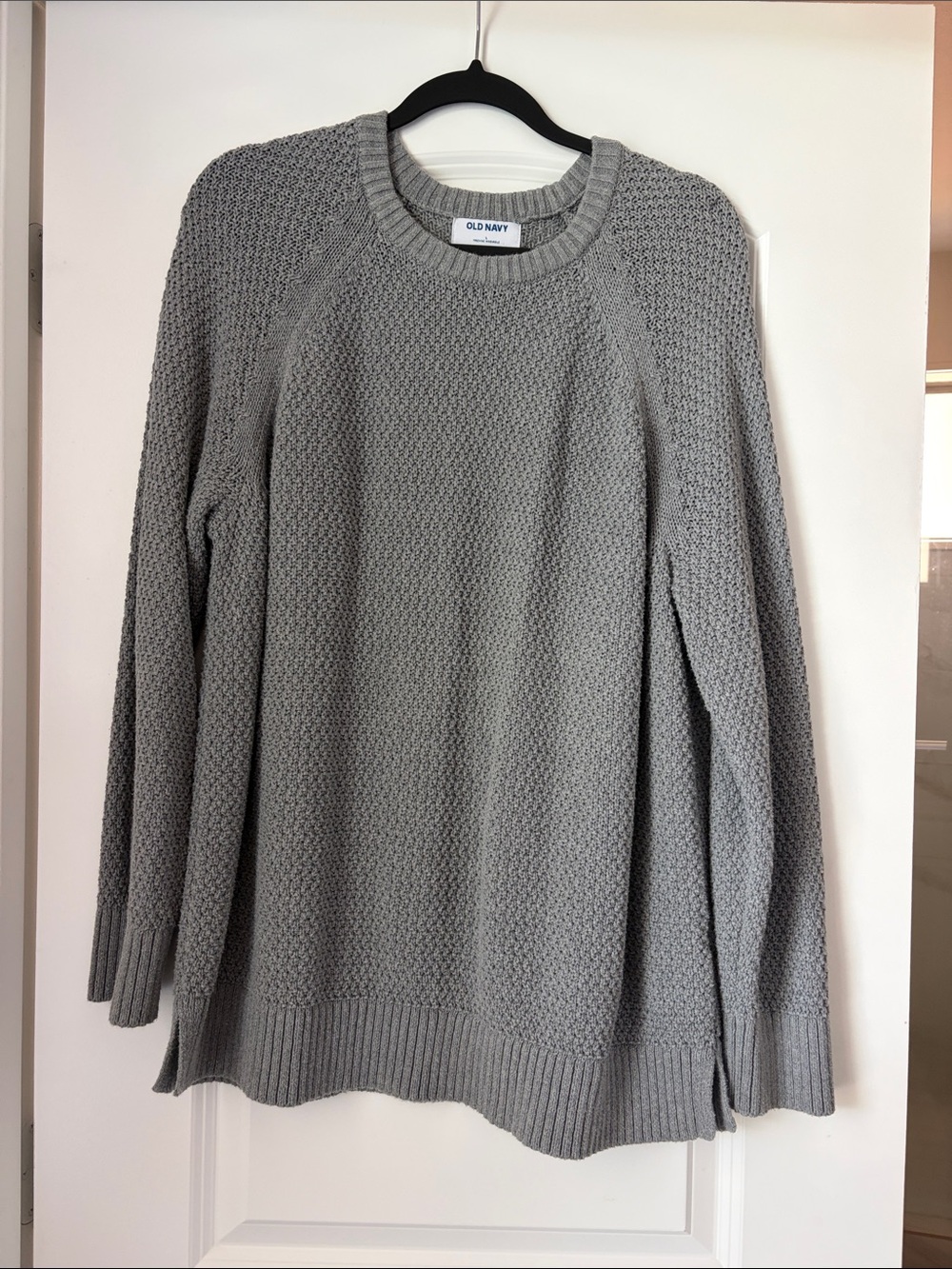 Old Navy Light Gray Women's Textured Crewneck Sweater